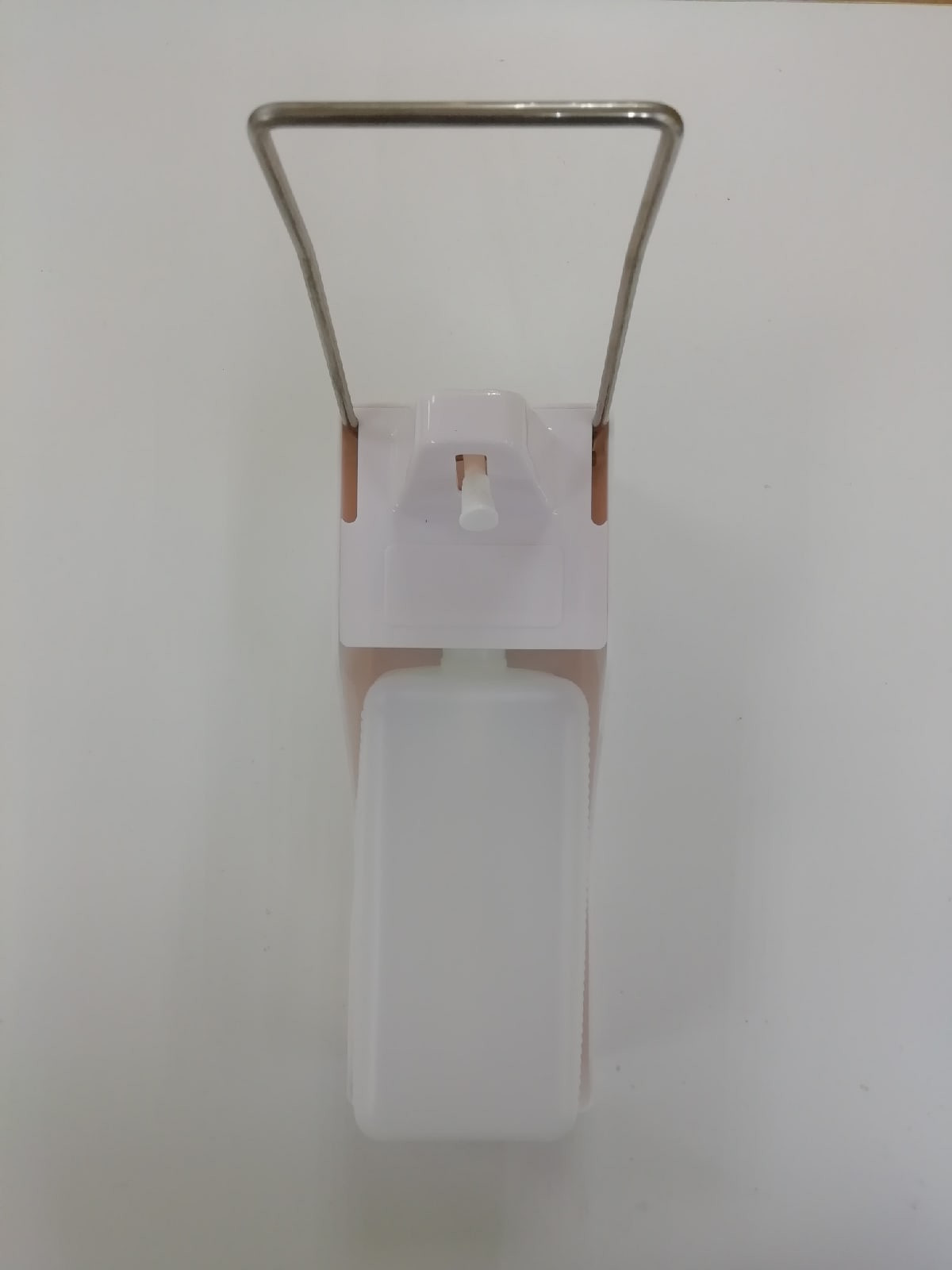 Дозатор локтевой настенный пластиковый корпус